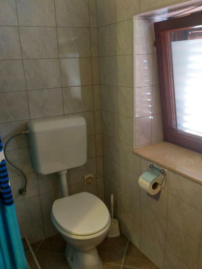 Apartmani Tonica Sukošan Buitenkant foto