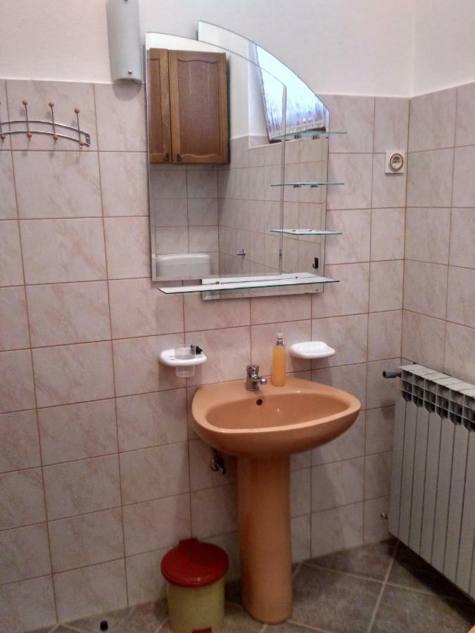 Apartmani Tonica Sukošan Buitenkant foto