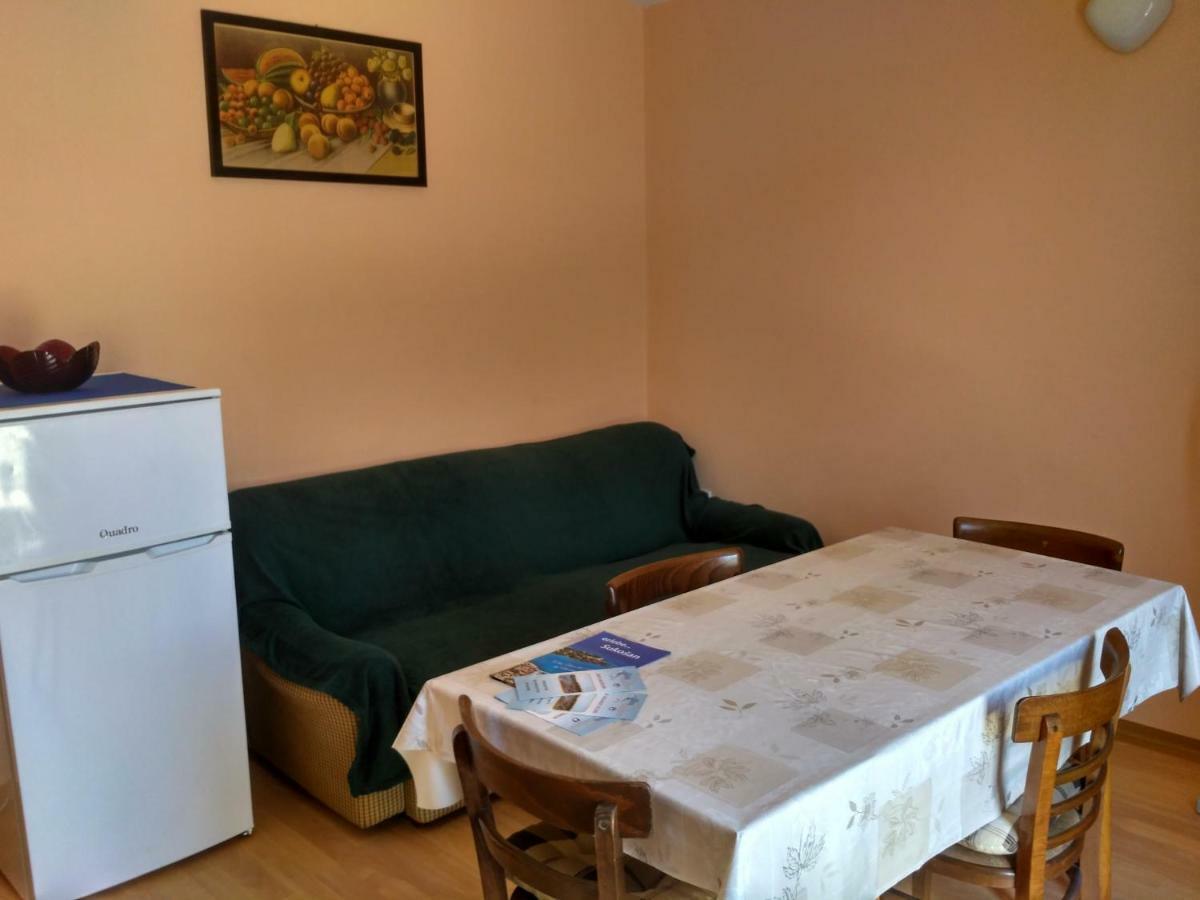 Apartmani Tonica Sukošan Buitenkant foto