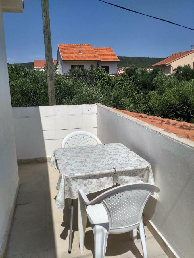 Apartmani Tonica Sukošan Buitenkant foto